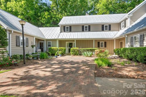 17-3-3706 Selwyn Farms Ln, Charlotte, NC, 28209-4035 | Card Image