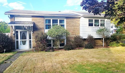 110 Pocahontas Dr, Johnstown, PA, 15905-2910 | Card Image