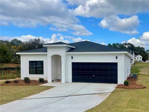 103 Charity Dr, Lavonia, GA, 30553-3611 | Card Image