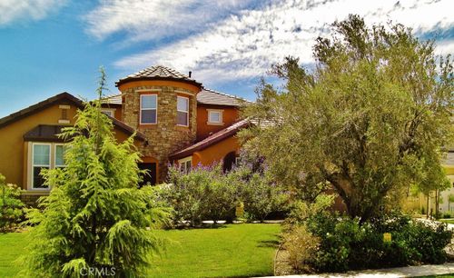 5206 Village Green Ln, Bakersfield, CA, 93306 | Card Image