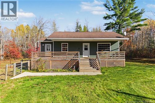 10 Edgewater Lane, Cumberland Bay, NB, E4A3G9 | Card Image