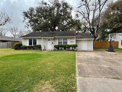 403 Oak Dr, Lake Jackson, TX, 77566-4216 | Card Image