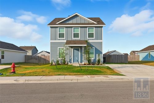 2213 Cyclone Dr, Lockhart, TX, 78644-4975 | Card Image
