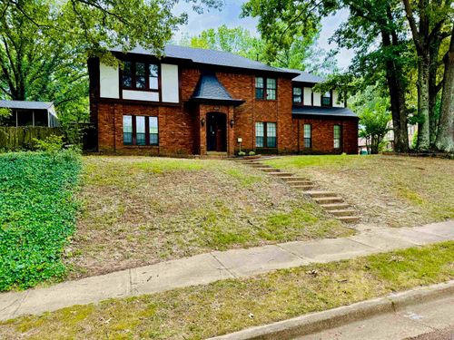 8699 Cherry Spring Dr, Cordova, TN, 38016-2541 | Card Image