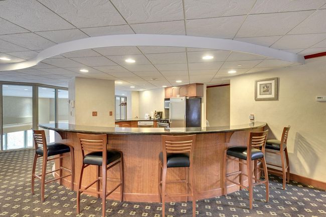 UNIT-1002 - 78 10 Th St E, Condo with 2 bedrooms, 1 bathrooms and null parking in Saint Paul MN | Image 32