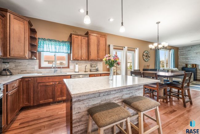 100 Oak Ave, House other with 6 bedrooms, 4 bathrooms and null parking in Crooks SD | Image 14
