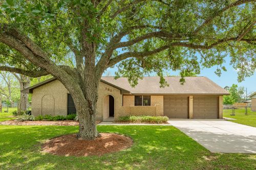 131 Singleton St, Jones Creek, TX, 77541-9722 | Card Image