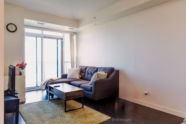 128 King St N, Condo with 2 bedrooms, 1 bathrooms and 1 parking in Waterloo ON | Image 6
