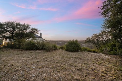 1724 Nightlife Cv, Spicewood, TX, 78669-3319 | Card Image