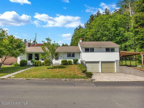 933 Alameda Avenue, Astoria, OR, 97103 | Card Image