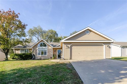 4716 Mccormick St, Lawrence, KS, 66047-9665 | Card Image