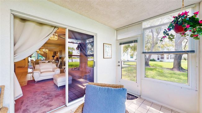 Porch to Living Room | Image 32