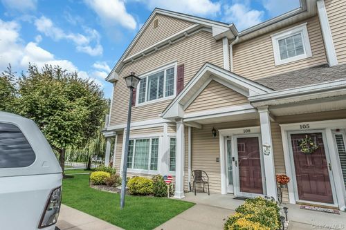 108 Joseph Ct, Amityville, NY, 11701-1556 | Card Image