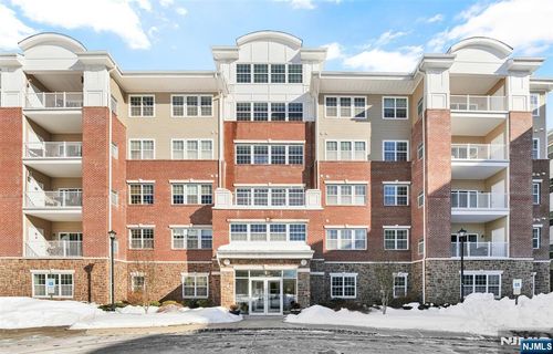 1118 Warrens Way, Wanaque, NJ, 07465-1661 | Card Image