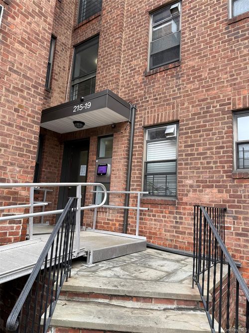 apt-2c-215-19 48th Ave, Oakland Gardens, NY, 11364-1307 | Card Image