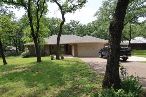 106 Sanchez Creek Ct, Weatherford, TX, 76088-3313 | Card Image