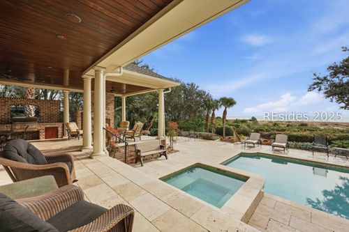 16 Planters Row, Hilton Head Island, SC, 29928-5504 | Card Image