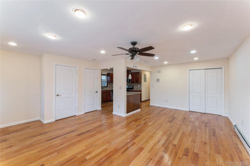 2-228-20 Edgewood Ave, Laurelton, NY, 11413-3634 | Card Image
