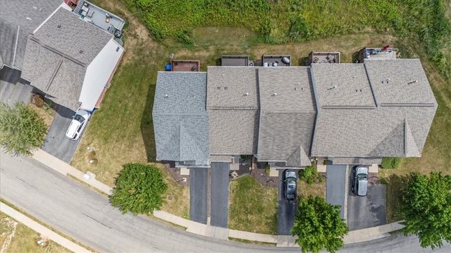 Quiet road in a desirable community. | Image 31