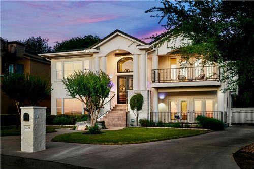 1228 Challenger, Lakeway, TX, 78734-3850 | Card Image