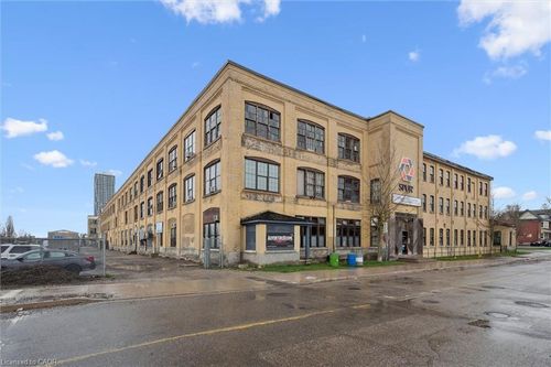 118-and-121-283 Duke St W, Kitchener, ON, N2H3X7 | Card Image
