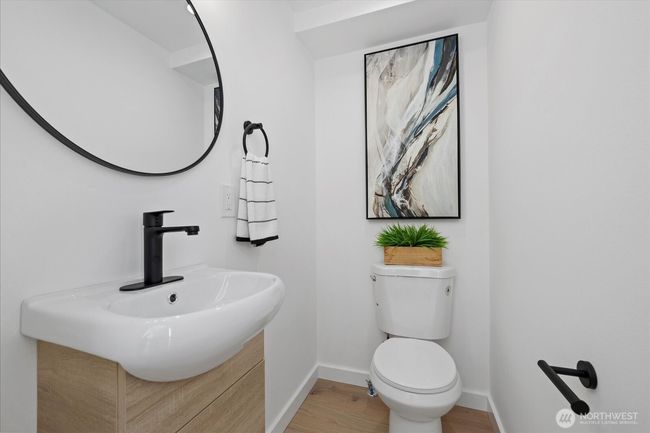 A - 6032 42 Nd Ave Sw, Townhouse with 3 bedrooms, 3 bathrooms and null parking in Seattle WA | Image 18