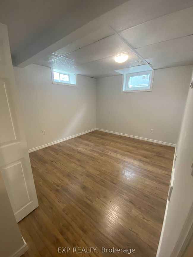 612 Romaine St, House other with 10 bedrooms, 5 bathrooms and 4 parking in Peterborough ON | Image 30