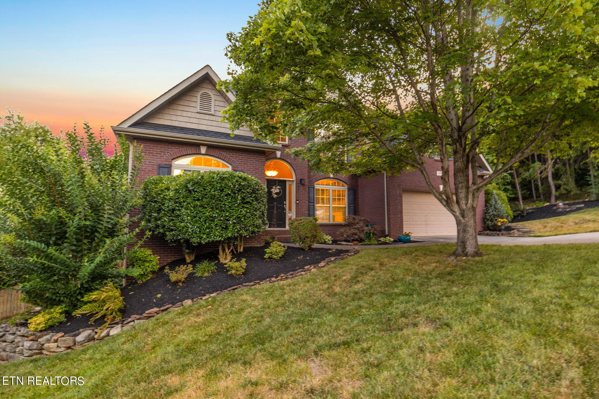 Modesto Ln, Knoxville, TN 37934