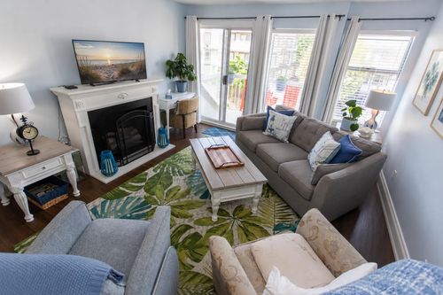 304-1860 Southmere Cres E, Surrey, BC, V4A6Y7 | Card Image