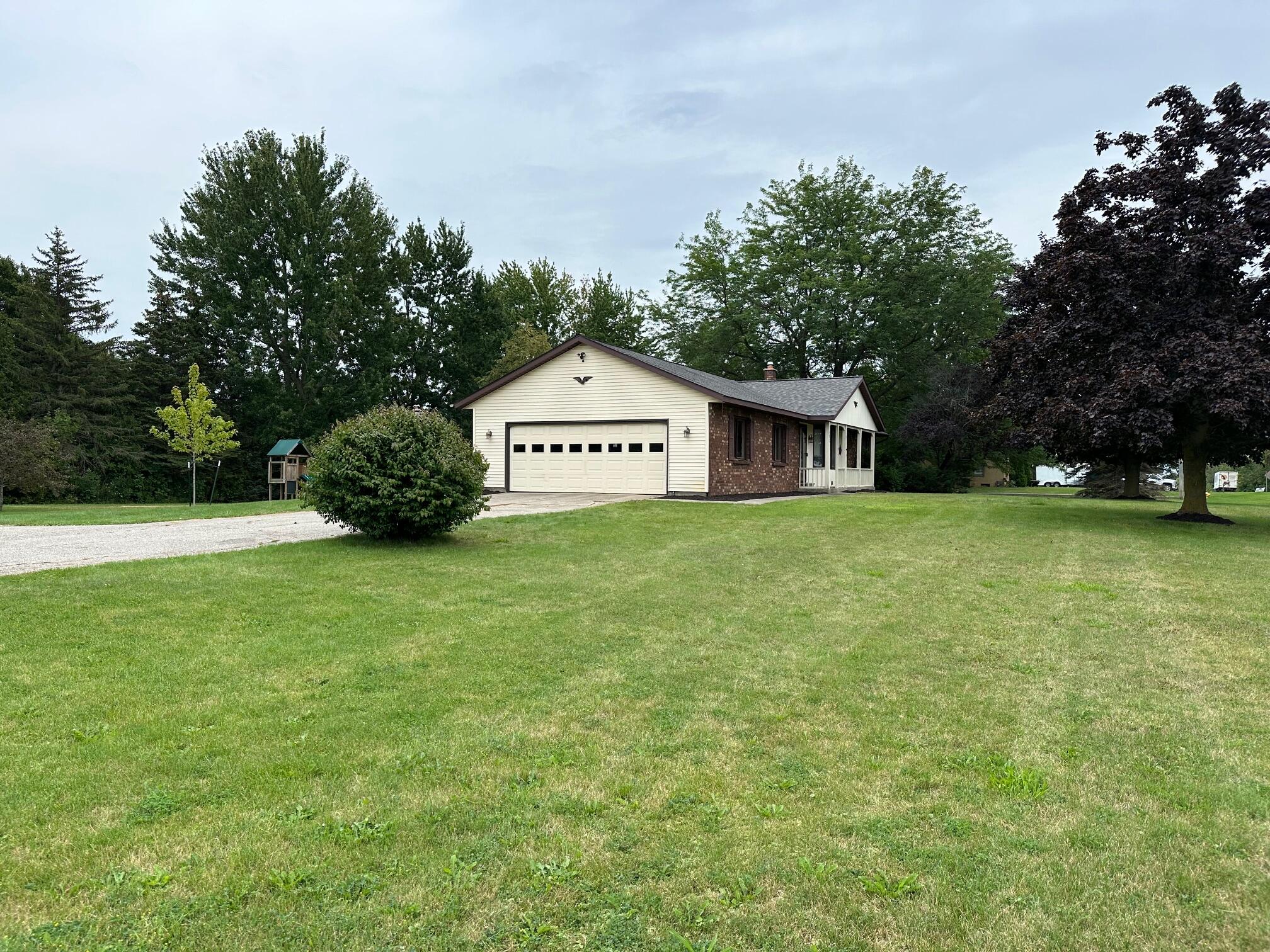 72nd Ave, Zeeland, MI 49464