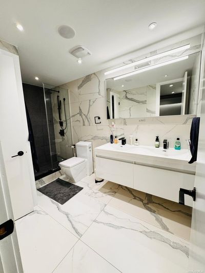 bathroom | Image 3