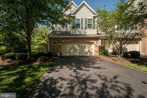 32-274 Cherry Ln, KENNETT SQUARE, PA, 19348-4709 | Card Image