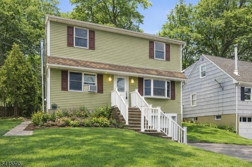 413 Wills Ave, Stanhope, NJ, 07874-2339 | Card Image