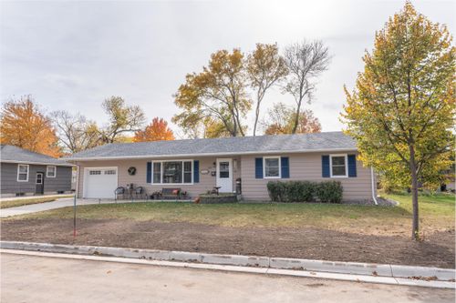 1115 Grace Avenue Sw, Willmar, MN, 56201 | Card Image