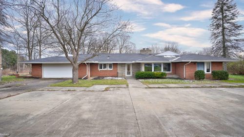 1248 N Irish Rd, Davison, MI, 48423-2213 | Card Image