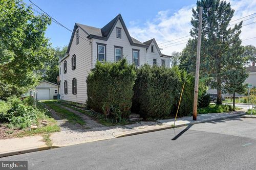 605 N West St, CARLISLE, PA, 17013-1967 | Card Image