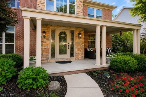 506 Brentwood Blvd, Copley, OH, 44321-1484 | Card Image