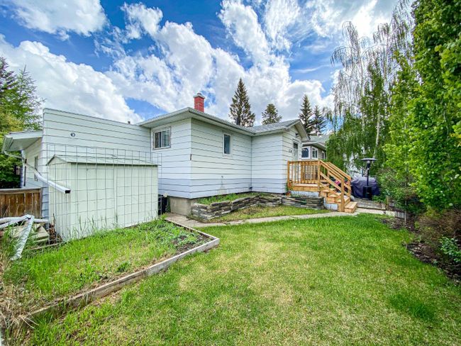 5134 49 Street, Home with 4 bedrooms, 2 bathrooms and 4 parking in Olds AB | Image 4