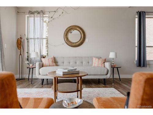 8952 E 47th Ave, Denver, CO, 80238-3968 | Card Image
