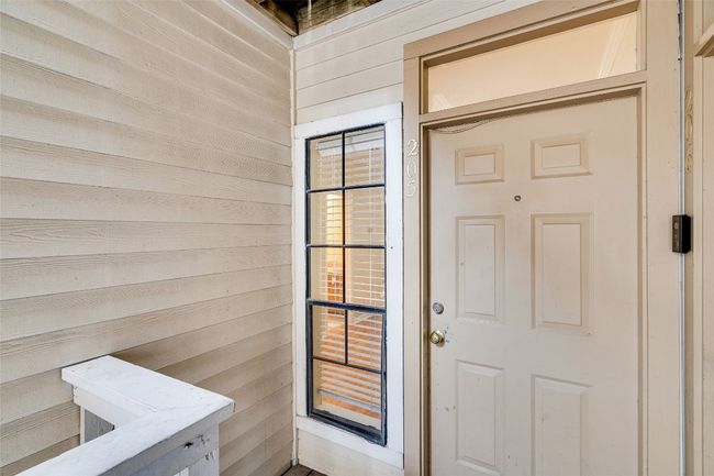 APT-205 - 715 W 22 Nd 1/2 St, Condo with 2 bedrooms, 2 bathrooms and 2 parking in Austin TX | Image 5
