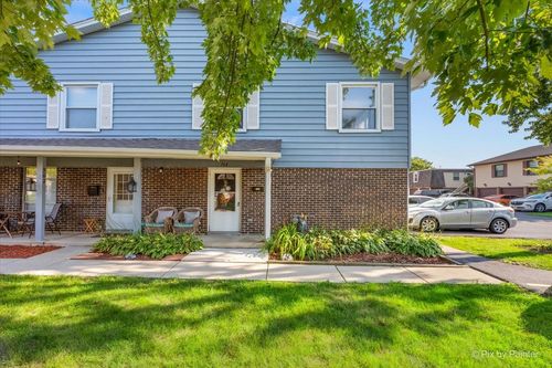 764-764 Gloucester Dr, Elk Grove Village, IL, 60007-3318 | Card Image