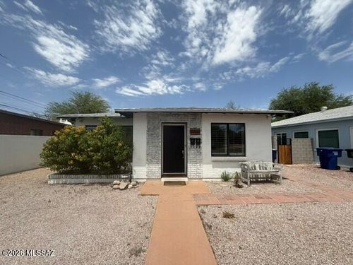 1909 E 8th St, Tucson, AZ, 85719-5687 | Card Image