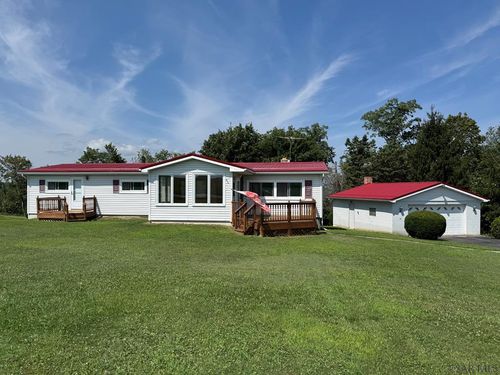 942 Dark Shade Dr, Windber, PA, 15963-6413 | Card Image