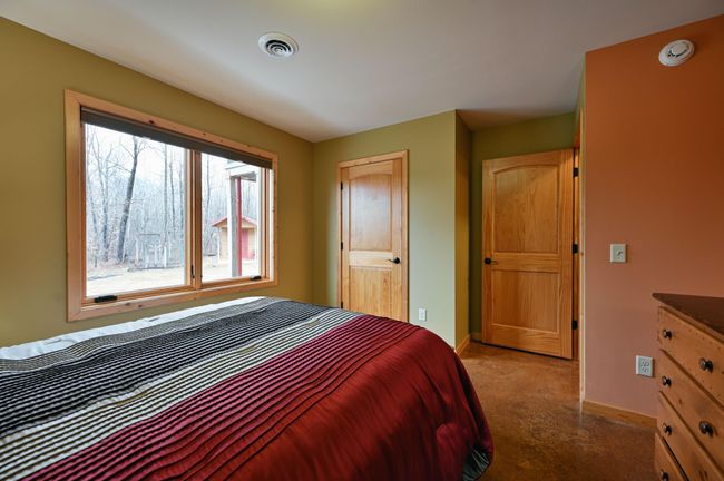 The guest room from another angle. | Image 49