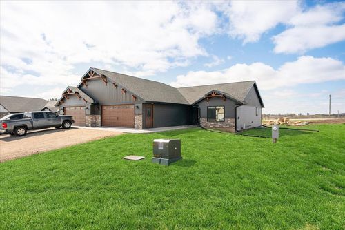 S4676 Erickson Lane, Jefferson, WI, 54665 | Card Image
