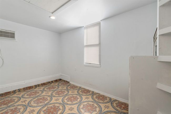 Garage conversion room | Image 14