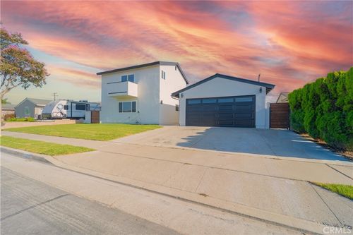 6526 Corinne Cir, Buena Park, CA, 90620-4513 | Card Image