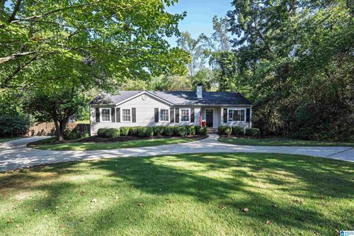 2113 Larkwood Dr, HOOVER, AL, 35226-1118 | Card Image