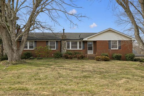 526 W Boiling Springs Rd, Portland, TN, 37148-5358 | Card Image