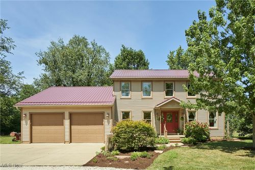 235 Hillsdale Cir, Wadsworth, OH, 44281-1007 | Card Image
